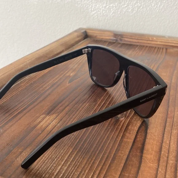 Saint Laurent SL1 001 59_13-140.
